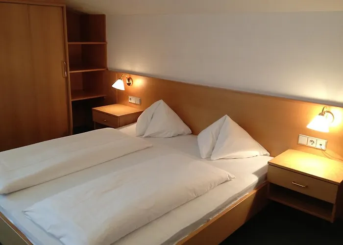 Hanneshof 3*